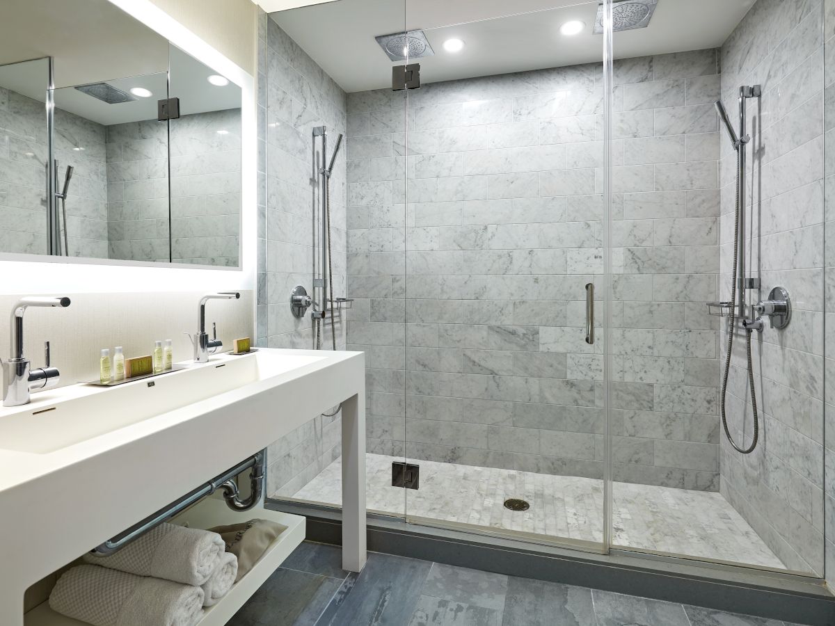 Hotel MdR Marina Del Rey - A Double Tree by Hilton