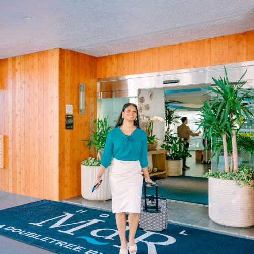 Hotel MdR Marina Del Rey - A Double Tree by Hilton