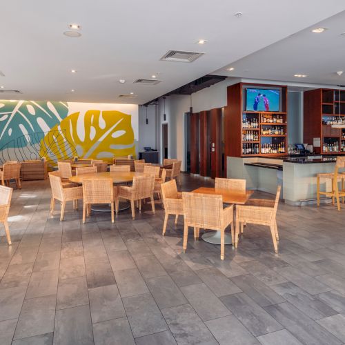 Hotel MdR Marina Del Rey - A Double Tree by Hilton