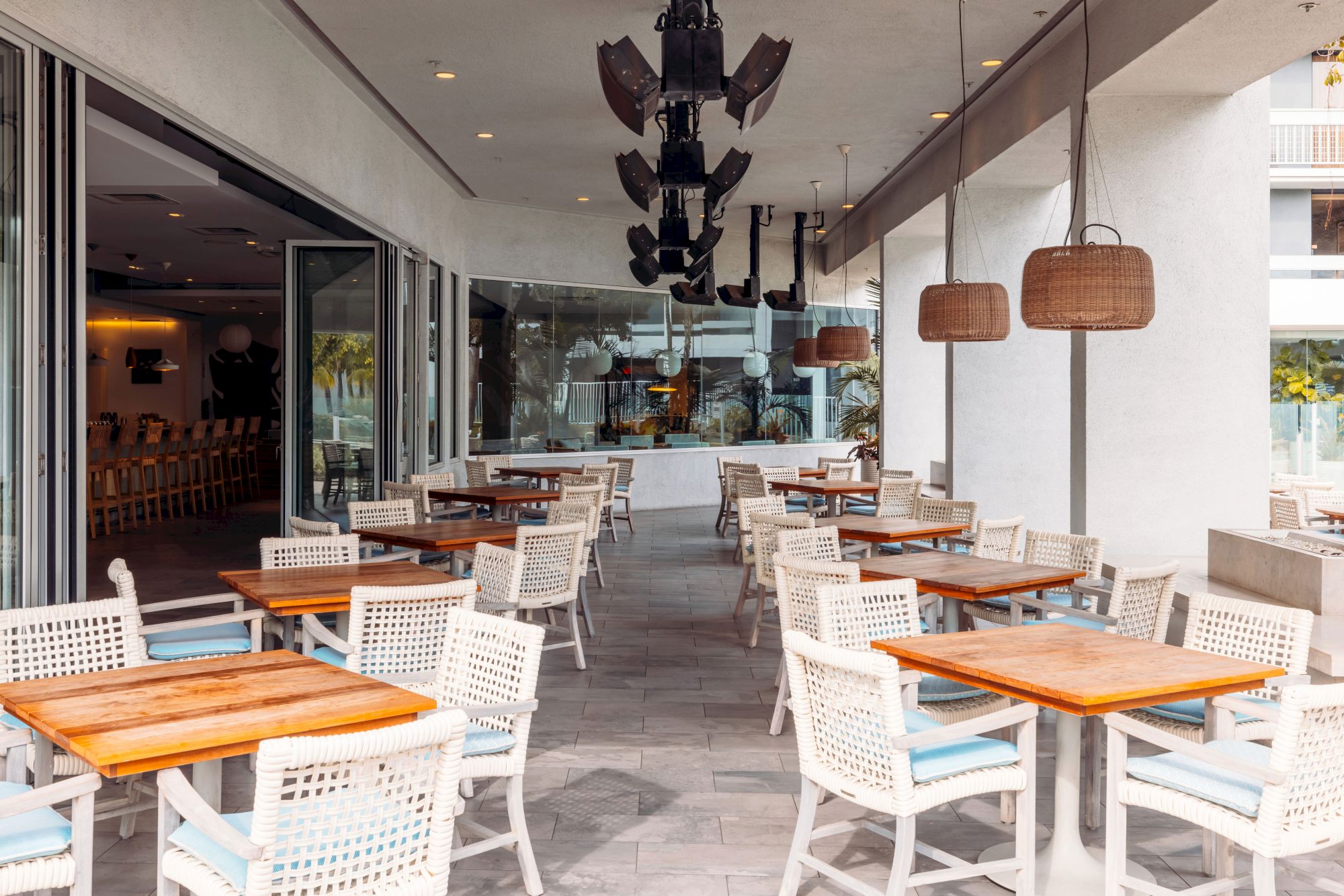 Hotel MdR Marina Del Rey - A Double Tree by Hilton