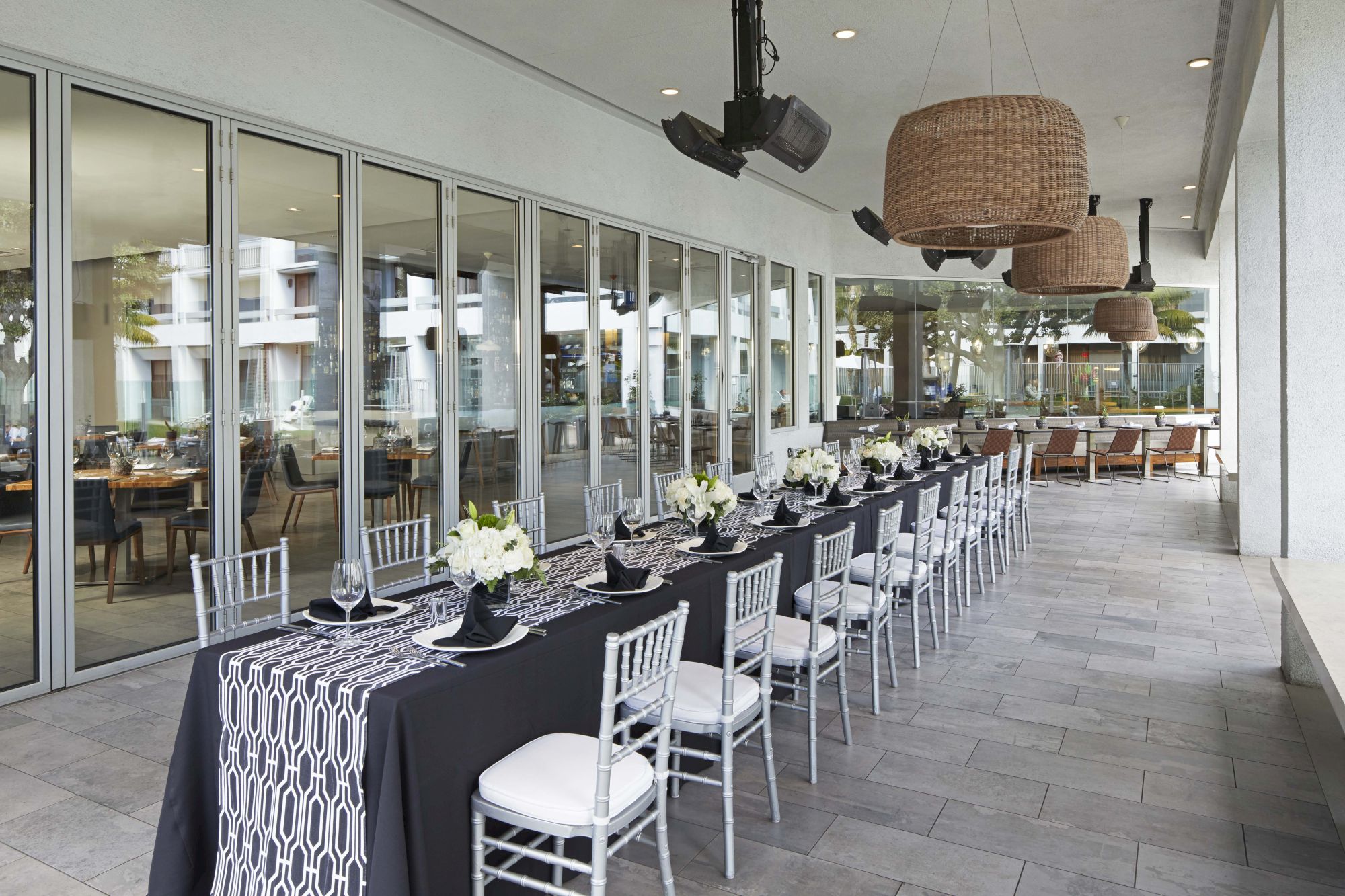 Hotel MdR Marina Del Rey - A Double Tree by Hilton